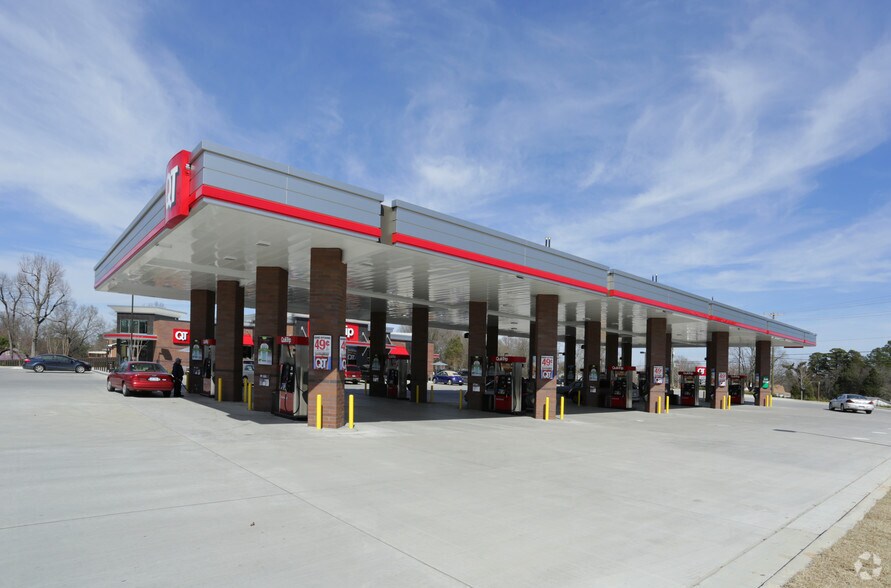 Primary Photo Of 2585 Dale Earnhardt Blvd, Kannapolis Convenience Store For Sale