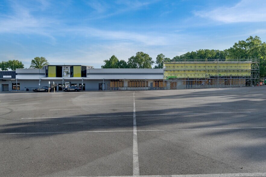 Primary Photo Of 3100 Branch Ave, Temple Hills General Retail For Lease