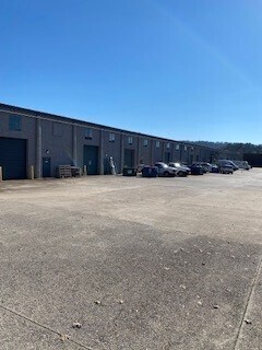 More Photos Of 131 W Oxmoor Rd, Birmingham Light Distribution For Lease
