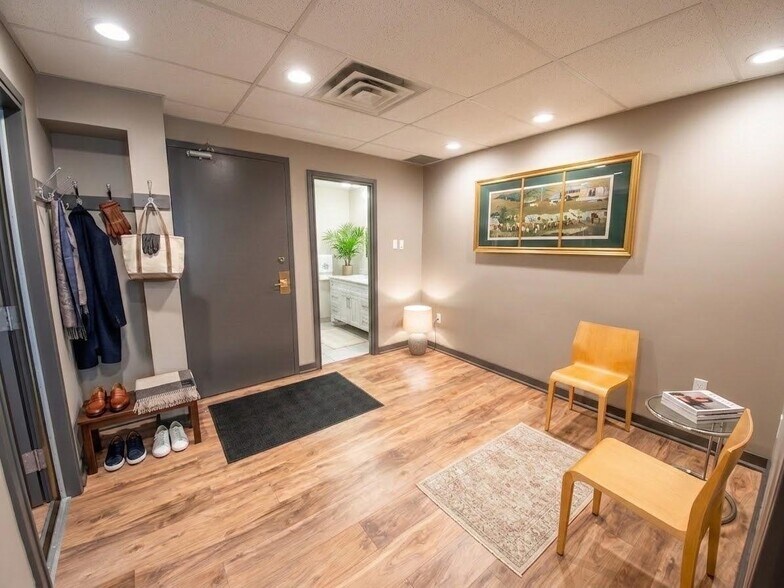More Photos Of 315 Avenue Rd, Toronto Apartments For Sale