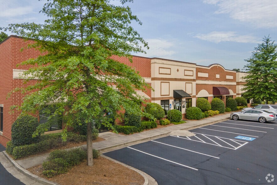 Primary Photo Of , Alpharetta Flex For Sale