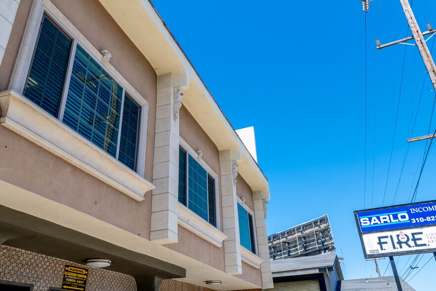 More Photos Of 12035 Jefferson Blvd, Culver City Office For Sale