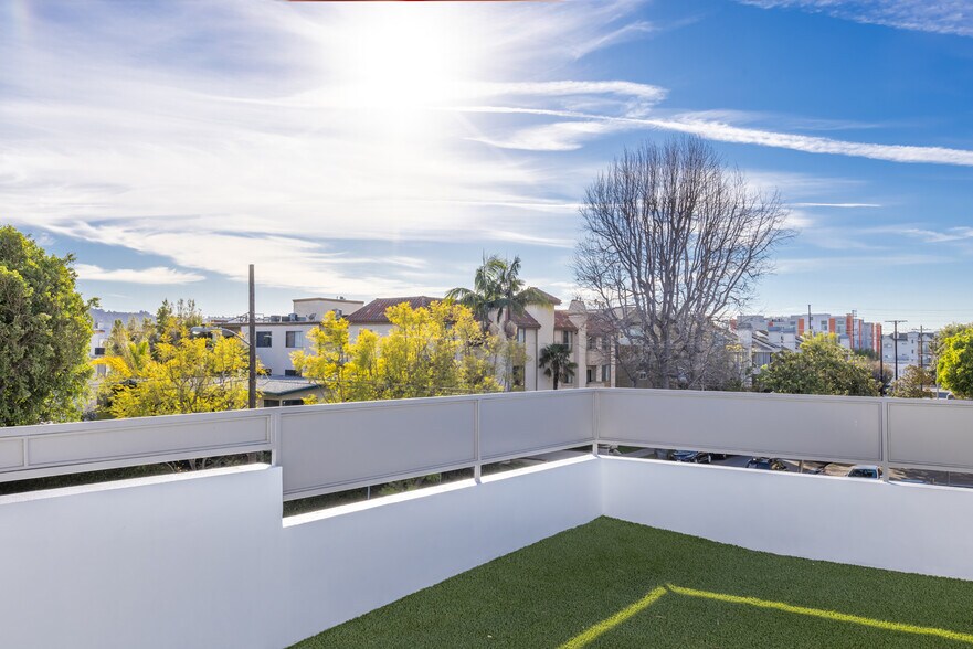 More Photos Of 10857 Morrison St, North Hollywood Apartments For Sale