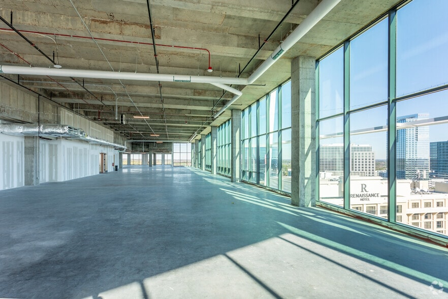 More Photos Of 4000 Center At North Hills St, Raleigh Unknown For Lease