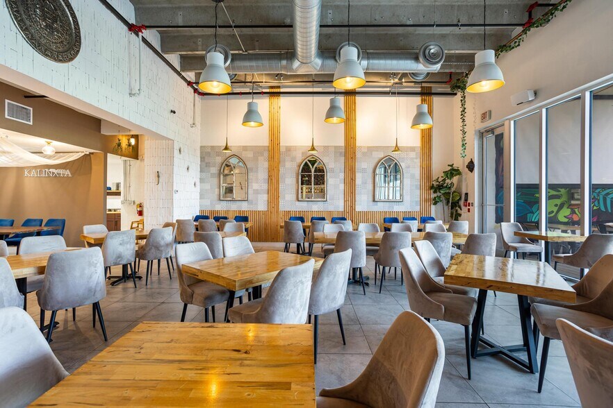 More Photos Of 5840 SW 71st St, South Miami Restaurant For Lease