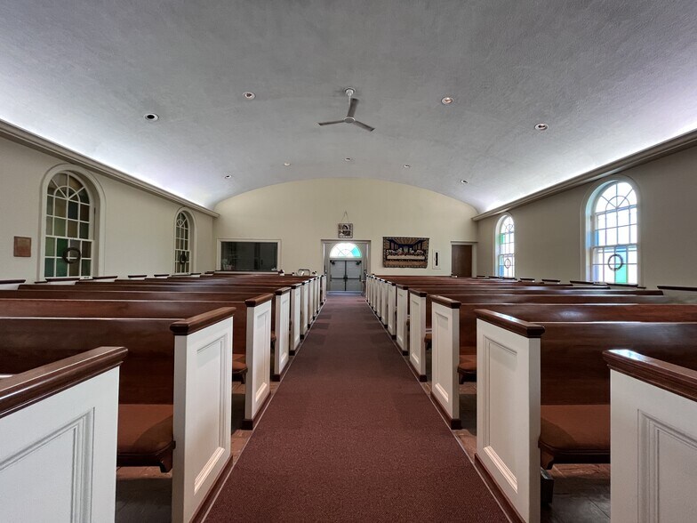 More Photos Of 2709 116th St, Toledo Religious Facility For Sale