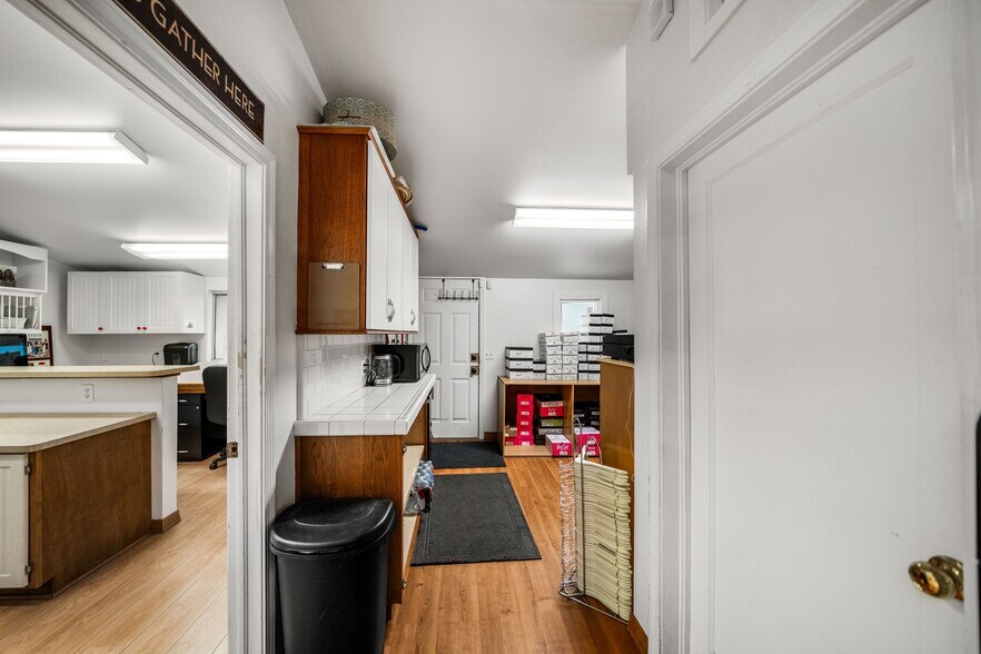 More Photos Of 20832 Front St, Cottonwood General Retail For Sale