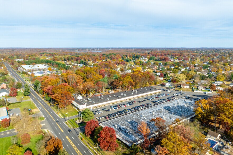 More Photos Of 3525 Quakerbridge Rd, Hamilton Medical For Lease