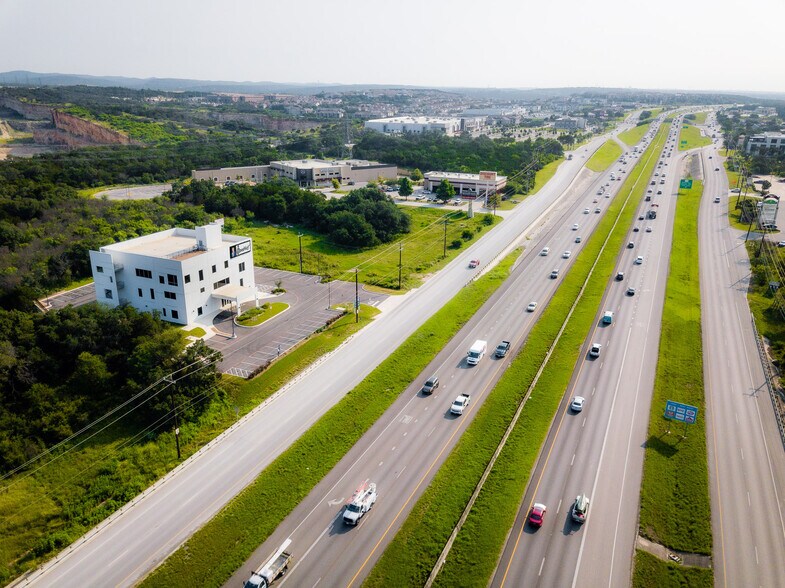 More Photos Of 4515 N Loop 1604 W, San Antonio Medical For Lease