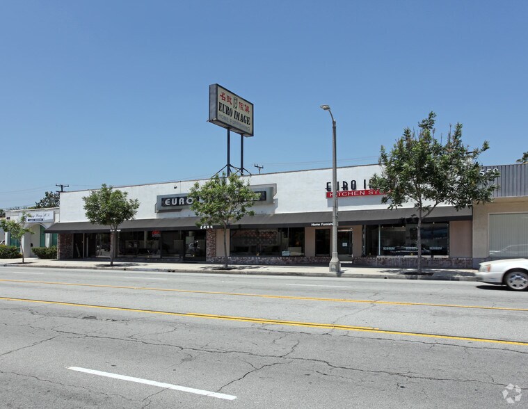 More Photos Of 607 W Las Tunas Dr, San Gabriel Freestanding For Lease