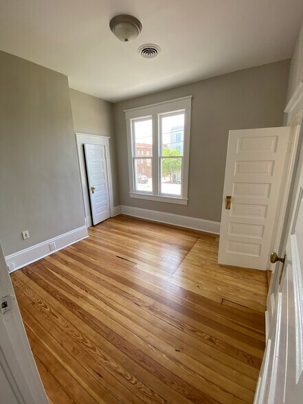 More Photos Of 1306 Hillsborough St, Raleigh Loft Creative Space For Lease