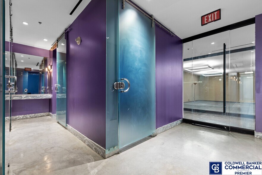 More Photos Of 4381 W Flamingo Rd, Las Vegas Hotel For Lease