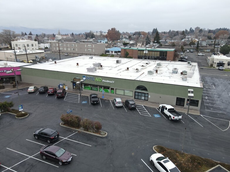 More Photos Of 910 W Summitview Ave, Yakima Unknown For Lease
