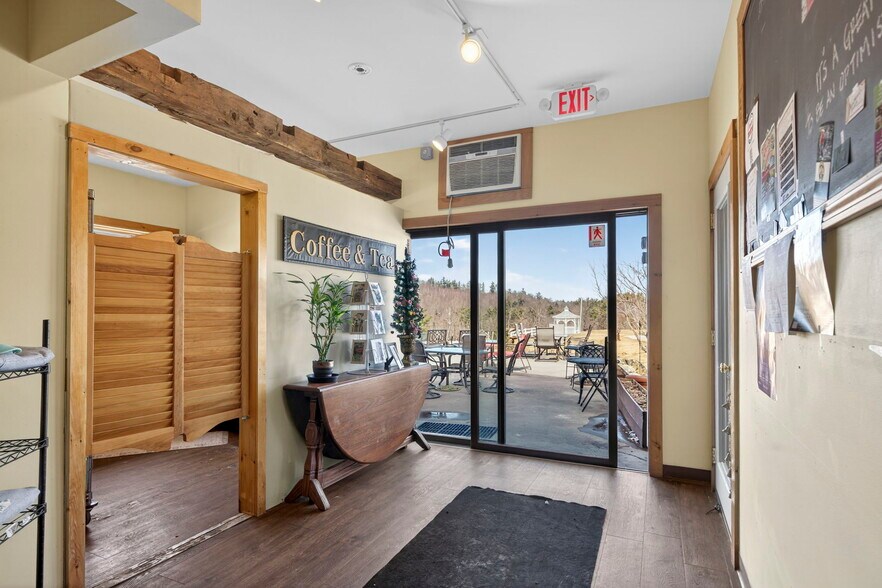 More Photos Of 16 Colls Farm Rd, Jaffrey Freestanding For Sale