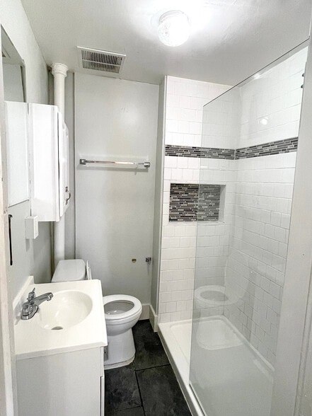 More Photos Of 1521 Park Ave, Baltimore Multifamily For Sale