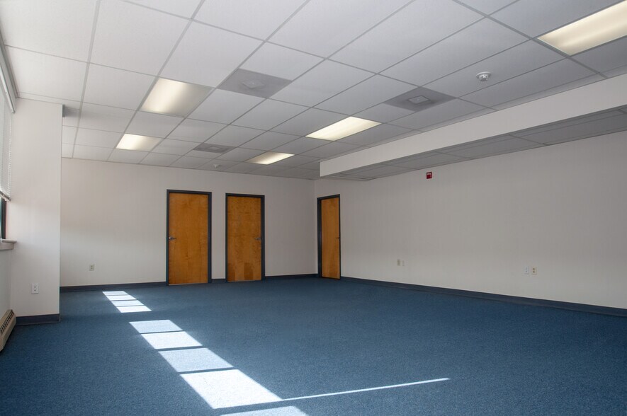 More Photos Of 955 Horsham Rd, Horsham Township Office For Lease