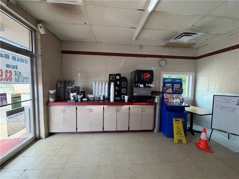 More Photos Of 822 Highway 74, Wesley General Retail For Sale