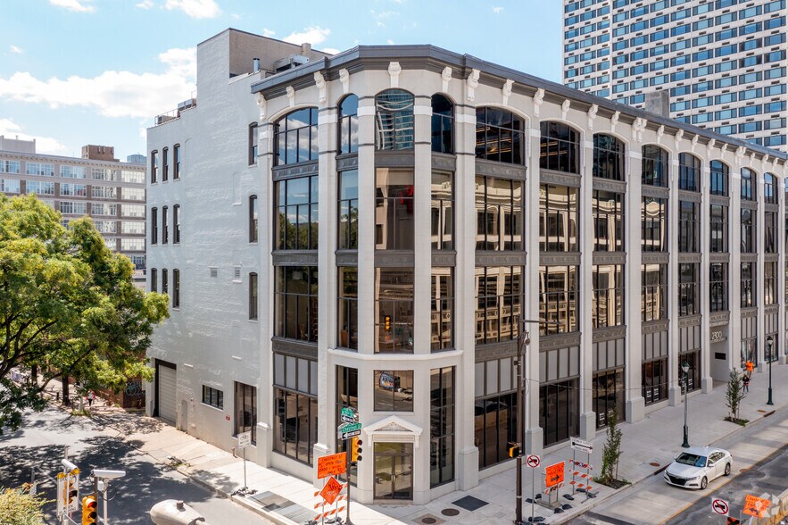 More Photos Of 2300 Chestnut St, Philadelphia Loft Creative Space For Lease