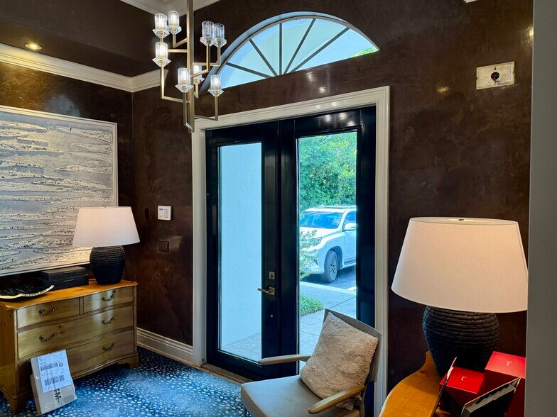 More Photos Of 15417 N Florida Ave, Tampa Medical For Lease