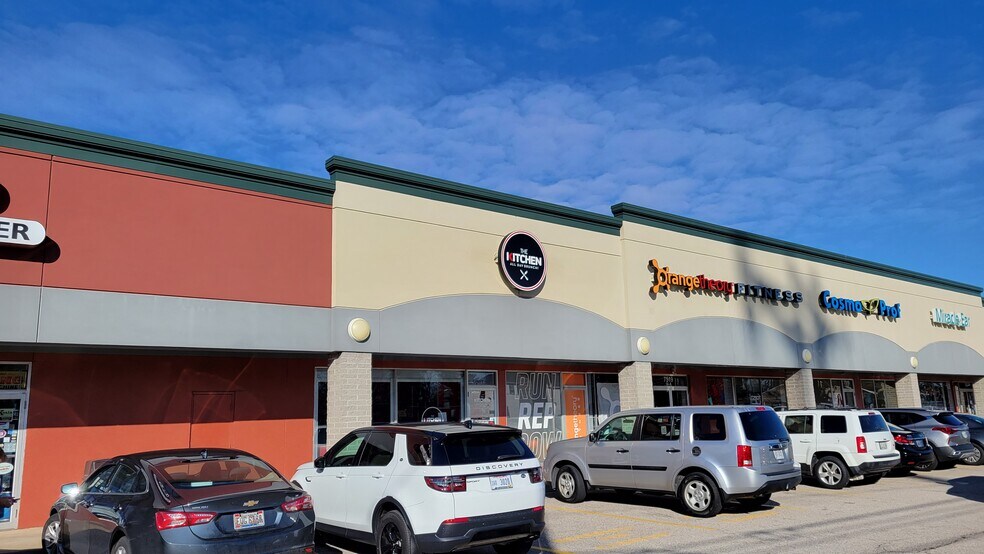 More Photos Of 7501-7537 Mentor Ave, Mentor General Retail For Lease