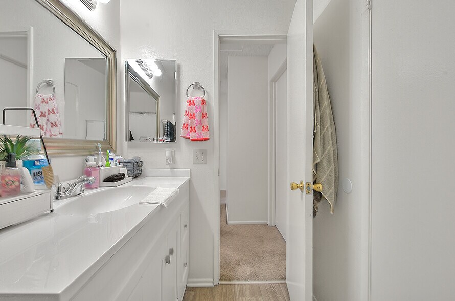 More Photos Of 275-299 Monte Vista St, La Habra Apartments For Sale