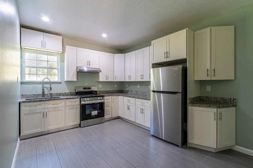 More Photos Of 229 Bishop, Livingston Apartments For Sale