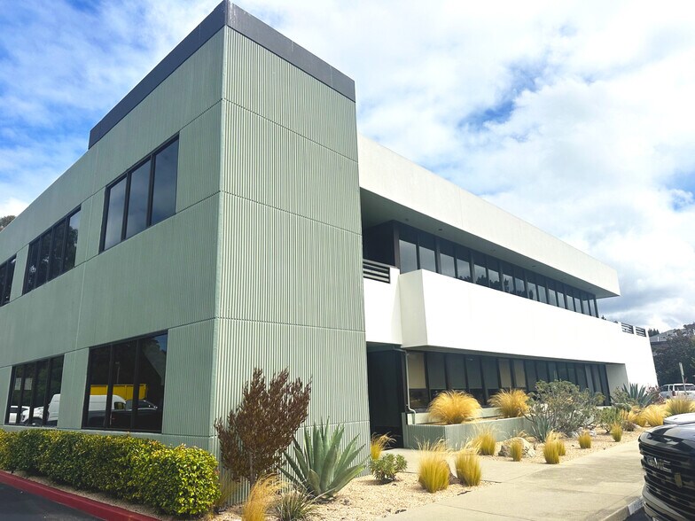 Primary Photo Of 8 Harris Ct, Monterey Office For Lease