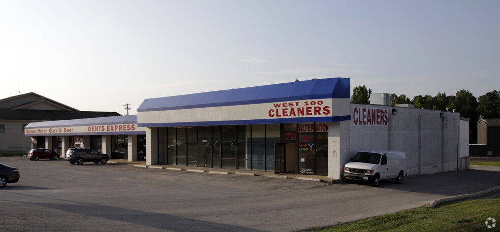 More Photos Of 13830-13842 Manchester Rd, Ballwin Unknown For Lease