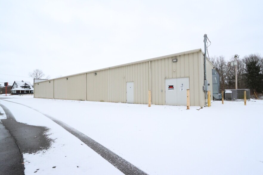 More Photos Of 215 Sandusky St, Plymouth General Retail For Sale