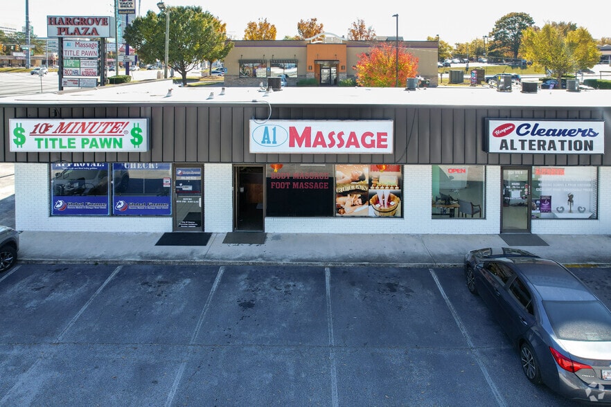 More Photos Of 2620 Cobb Pky SE, Smyrna General Retail For Lease