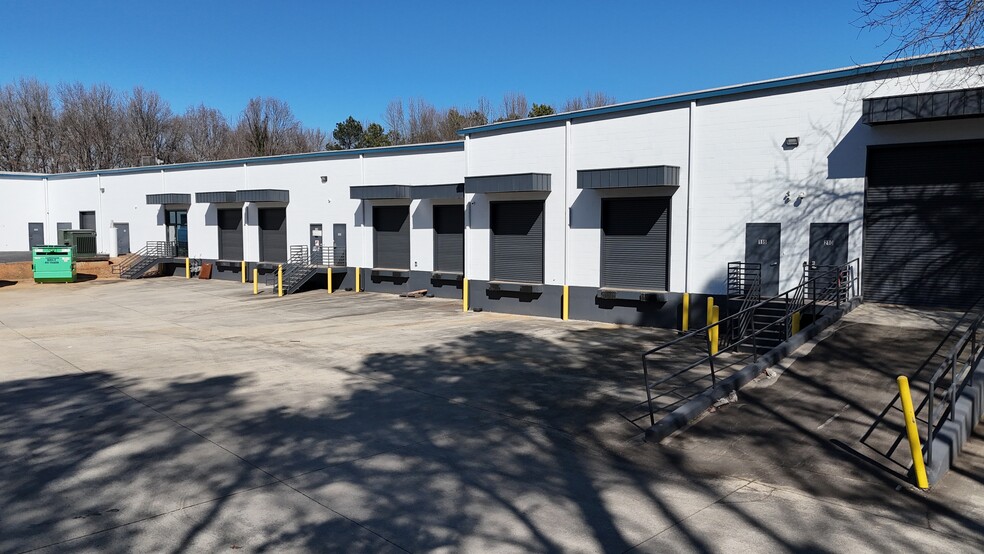 More Photos Of 5240 Snapfinger Park Dr, Lithonia Light Distribution For Lease