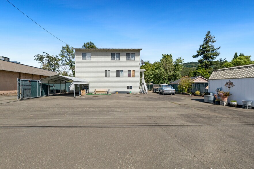 More Photos Of 5565 NE Stephens St, Winchester Auto Repair For Sale