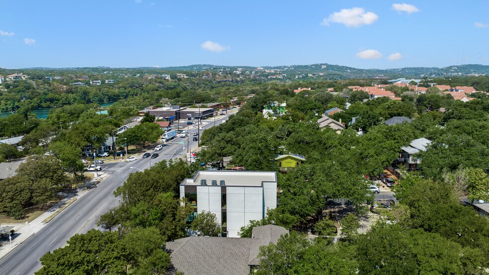 More Photos Of 2208 Lake Austin Blvd, Austin Office Residential For Sale