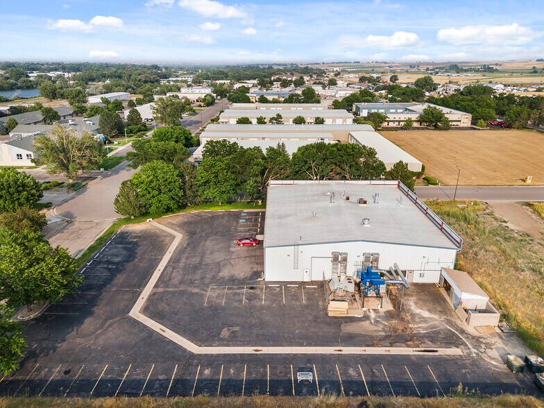 More Photos Of 1215 S Grant Ave, Loveland Warehouse For Sale