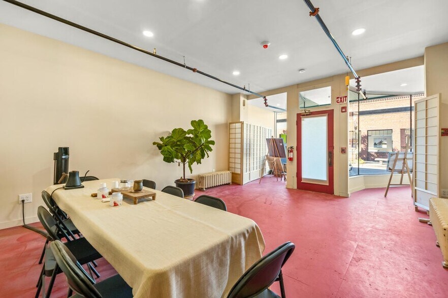 More Photos Of 367 Main St, Rockland Storefront For Sale