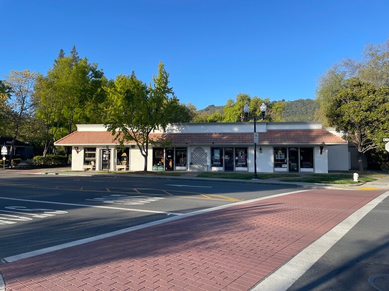 More Photos Of 115 Railroad Ave, Danville General Retail For Lease