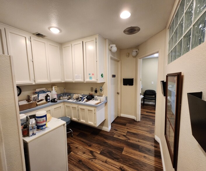 More Photos Of 3663 Pecos-McLeod, Las Vegas Medical For Sale