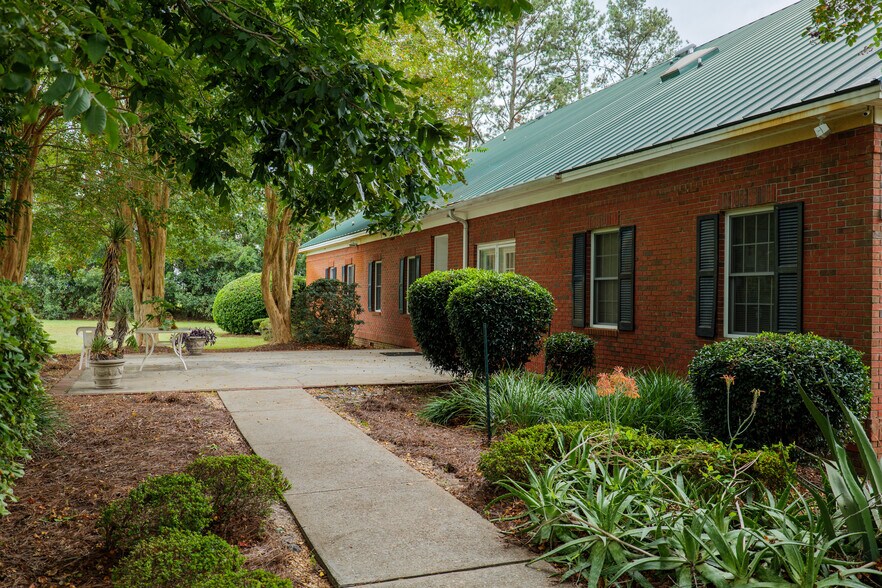 More Photos Of 3185 Madison Hwy, Valdosta Office For Sale