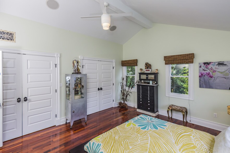 More Photos Of 12 N Main St, Lambertville Storefront Retail Office For Sale