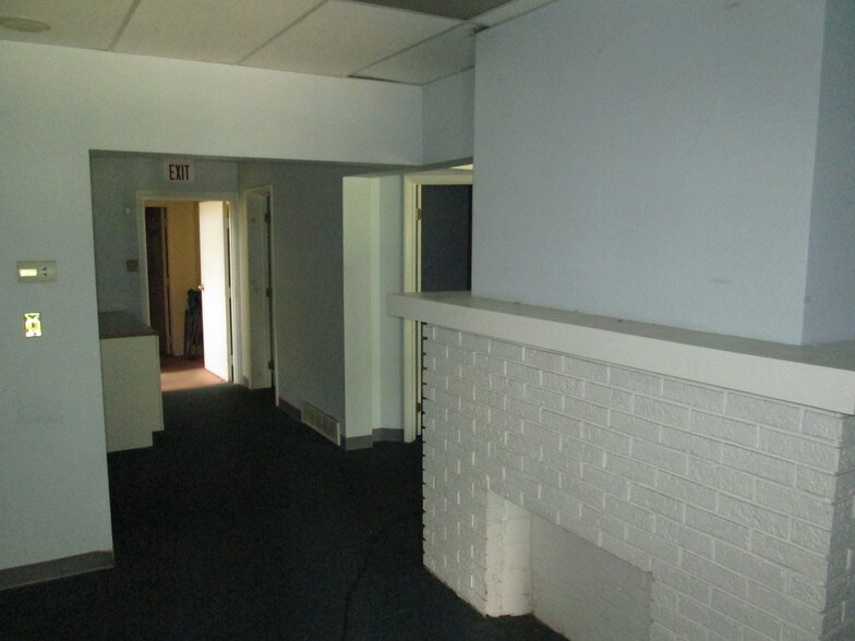 More Photos Of 485-487 Front St, Berea Office Residential For Sale