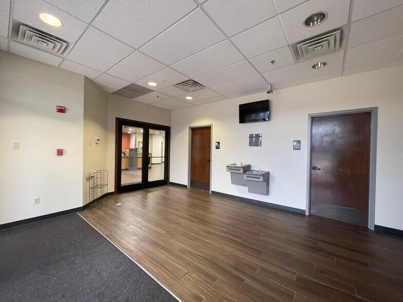 More Photos Of 5220 N Hwy 167, Catoosa Freestanding For Sale