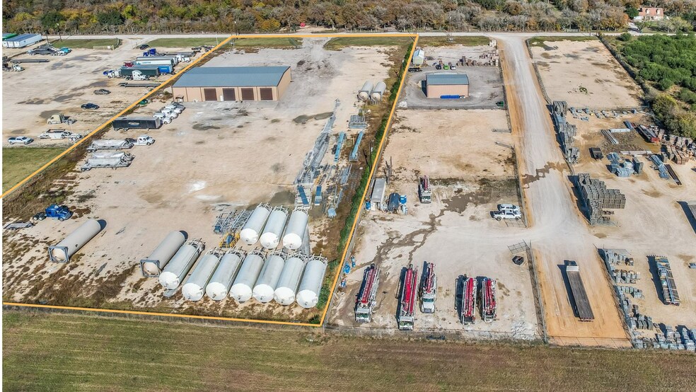 More Photos Of 846 York Creek Rd, New Braunfels Industrial For Lease