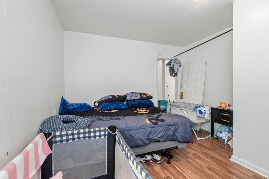 More Photos Of 873 W Lombard St, Baltimore Multifamily For Sale