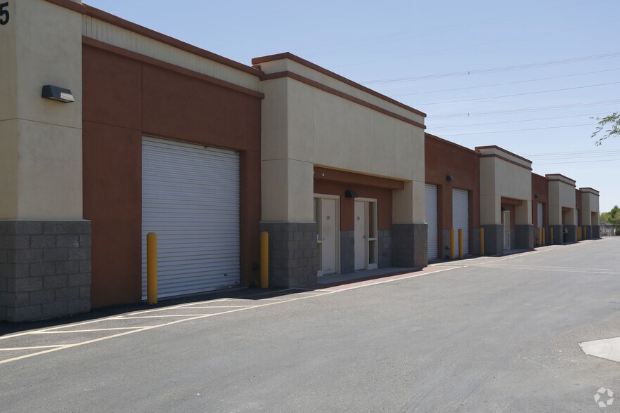More Photos Of 725 W Commerce Ave, Gilbert Warehouse For Lease
