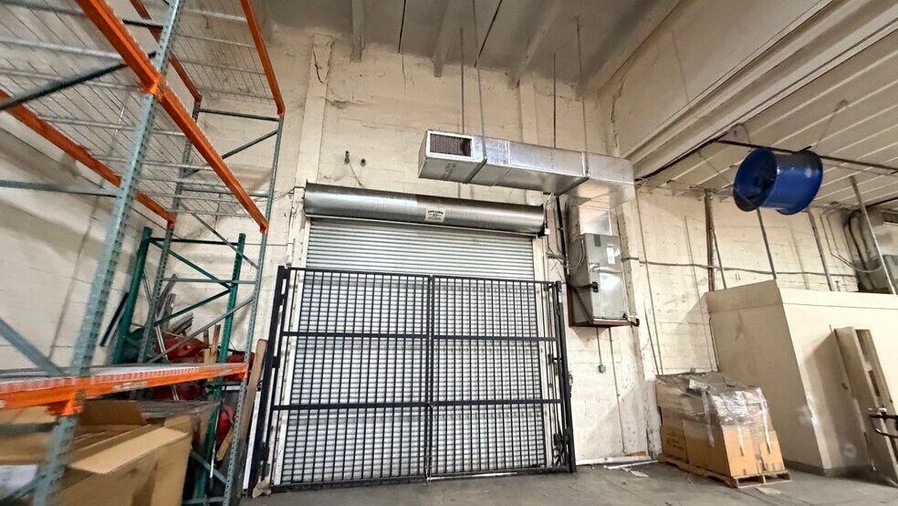 More Photos Of 1801 NE 149th St, Miami Warehouse For Lease