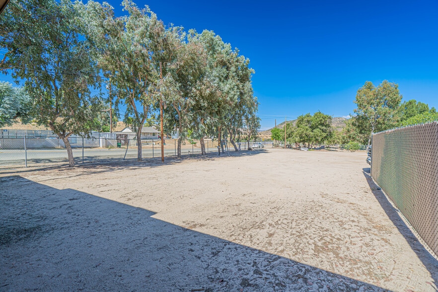 More Photos Of 33604 Agua Dulce Canyon Rd, Agua Dulce Freestanding For Sale