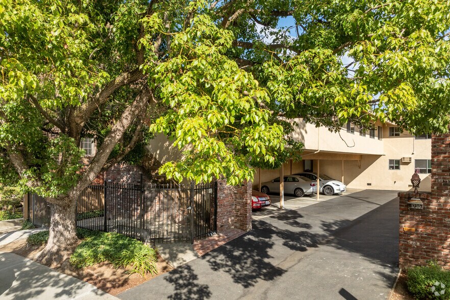 More Photos Of 1730 Lacassie Ave, Walnut Creek Apartments For Sale