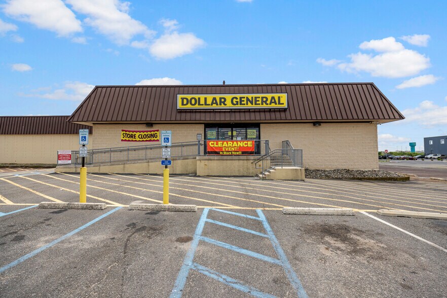 More Photos Of 4910 Wellington Ave, Ventnor City Freestanding For Lease