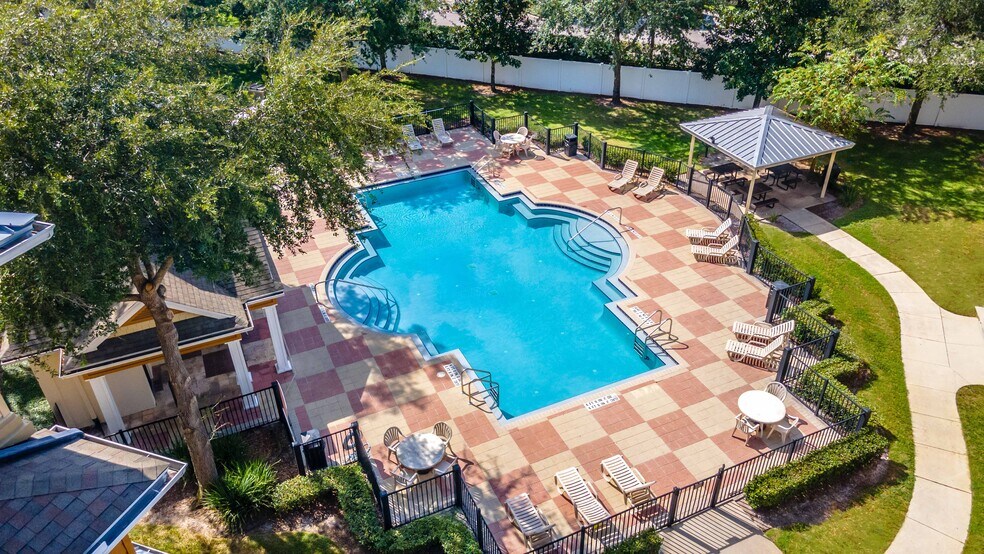 More Photos Of 450 Fontana Cir, Oviedo Apartments For Lease