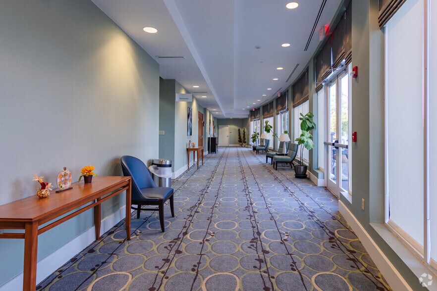 More Photos Of 139 Bradford Blvd, Santee Hotel For Sale